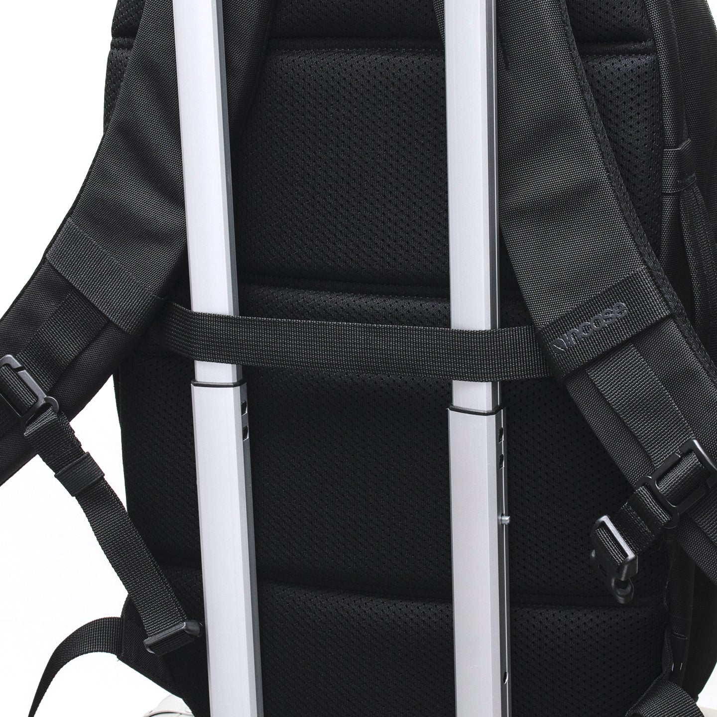Grid Backpack 23L -Black-