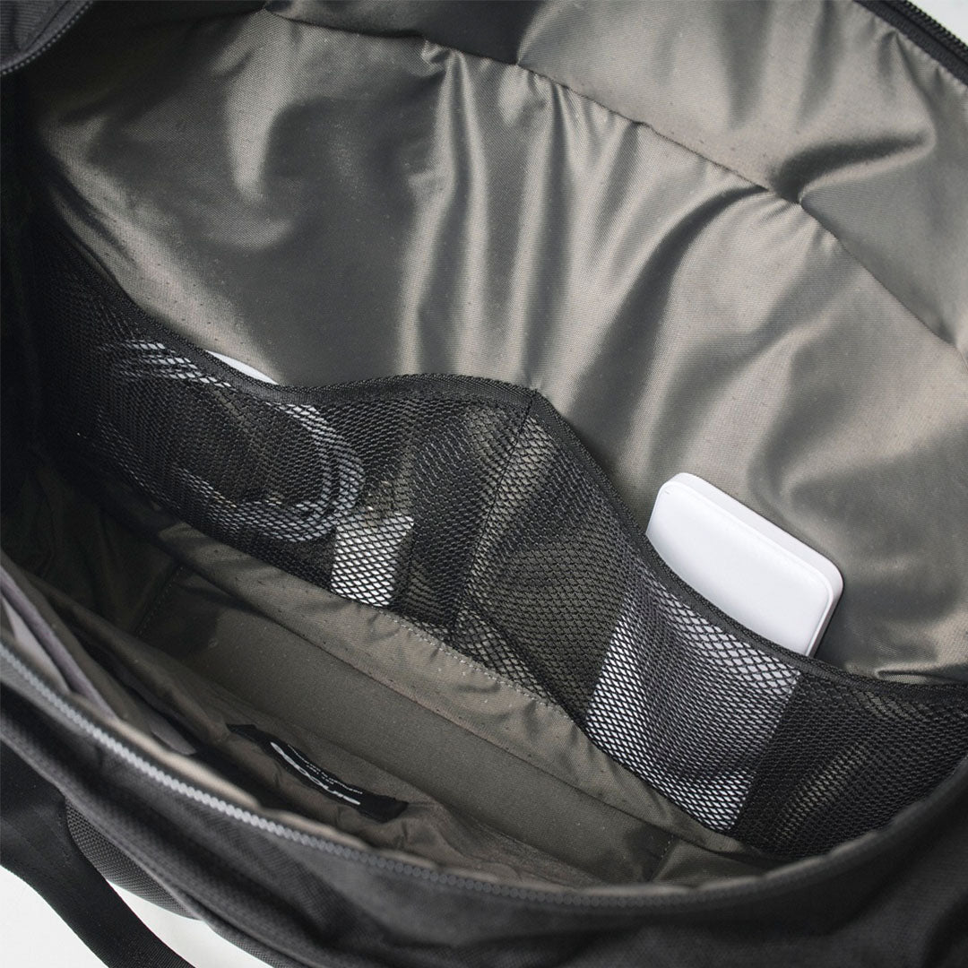 Tracks Tote / 22L -Black-
