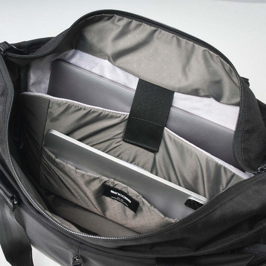 Tracks Tote / 22L -Black-