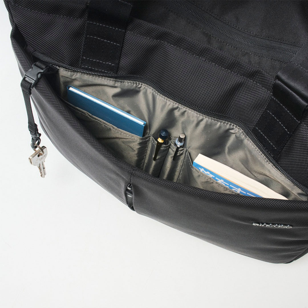 Tracks Tote / 22L -Black-