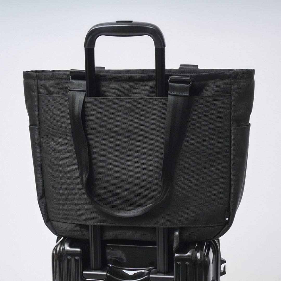 Tracks Tote / 22L -Black-
