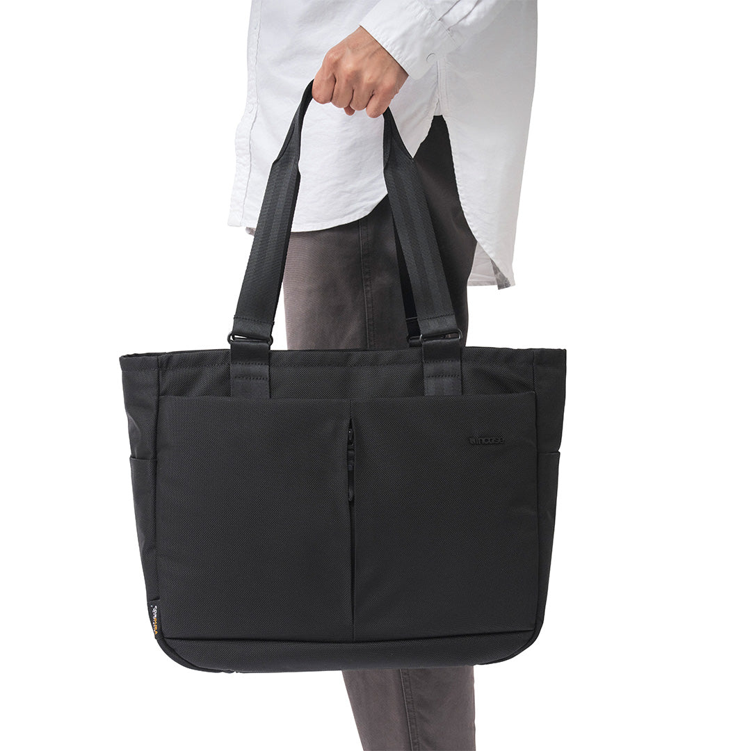 Tracks Tote / 22L -Black-