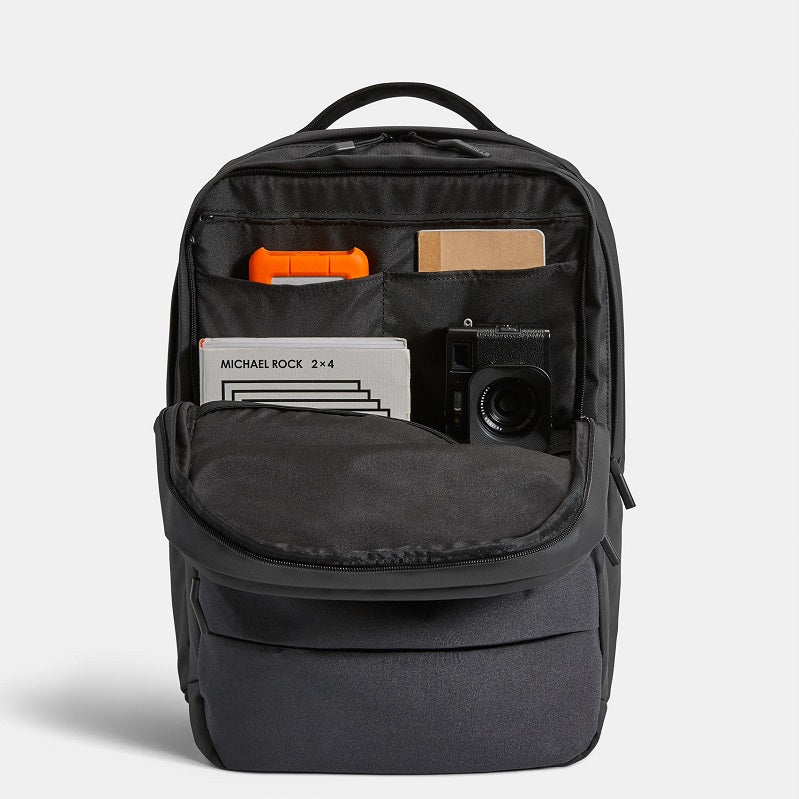 City Backpack / 24L -Black-