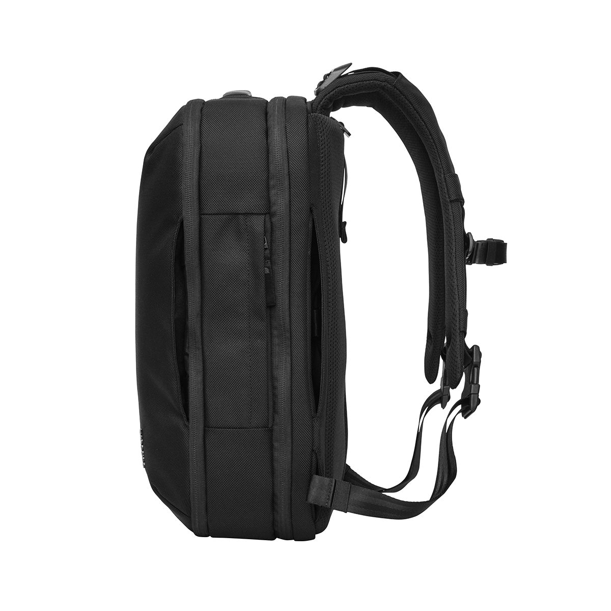 Tracks Two-Way Brief / 18L -Black-
