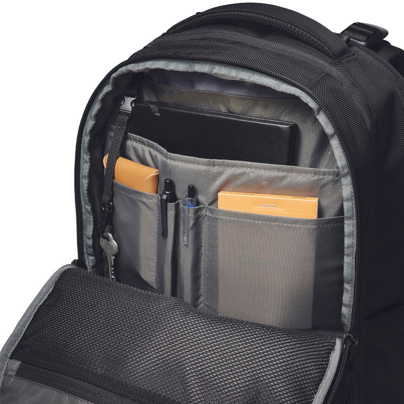 Tracks Backpack 25L -Black-