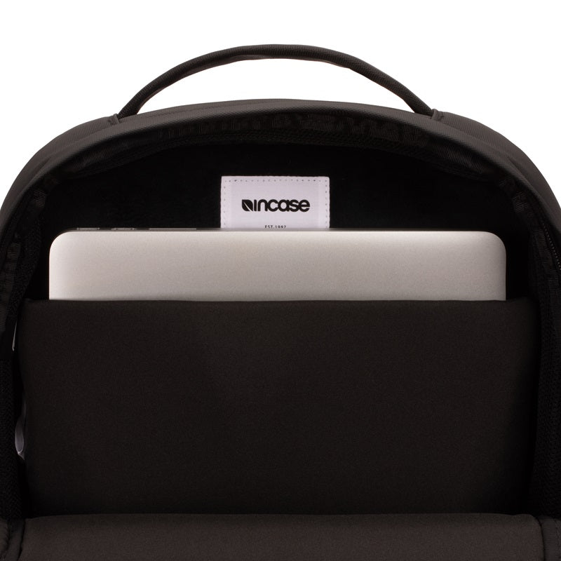 City Backpack / 24L -Black-