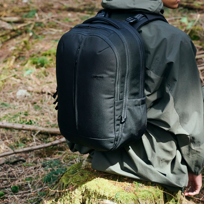 Tracks Backpack 25L -Black-