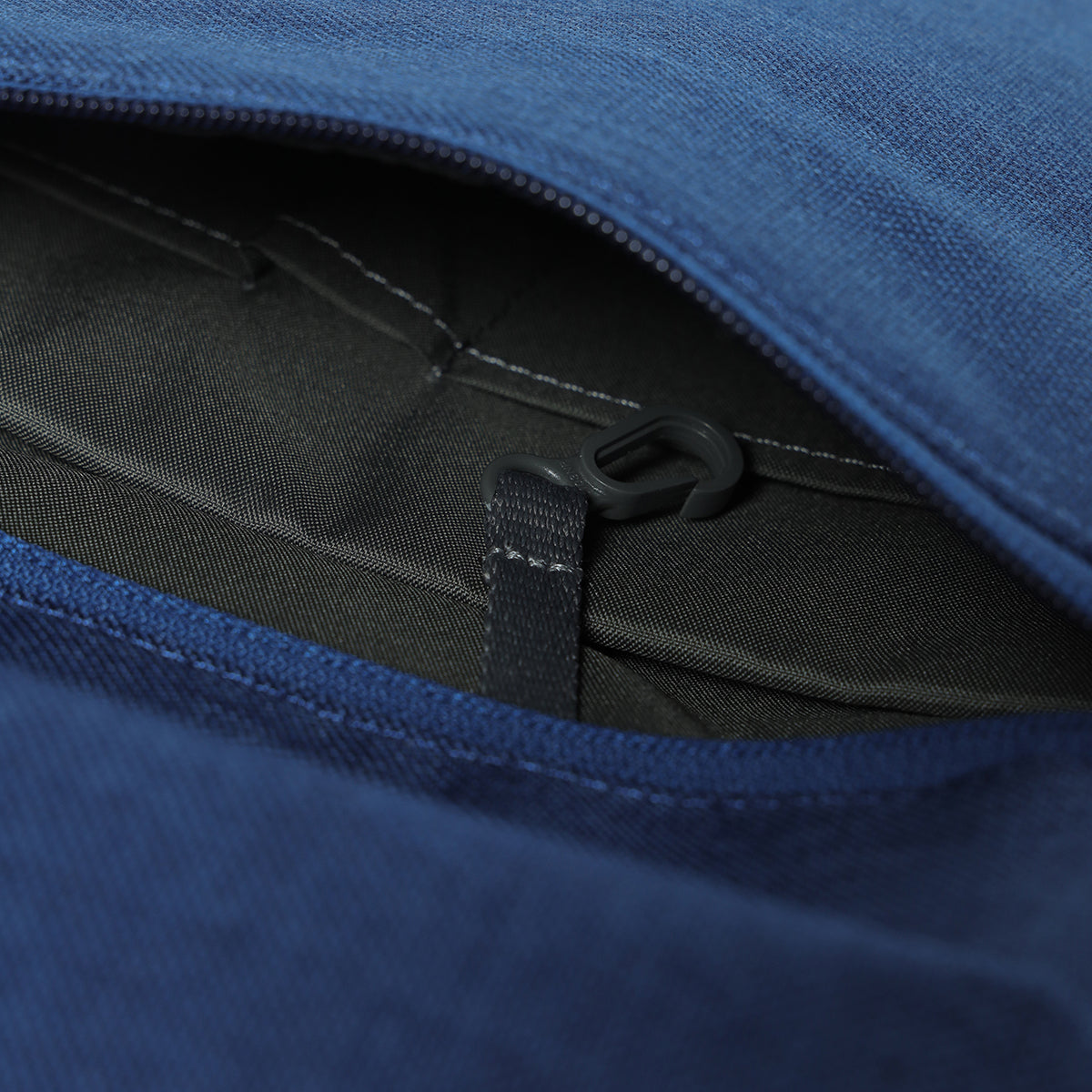 Crosstown Compact Backpack -Navy-(STORE LIMITED)
