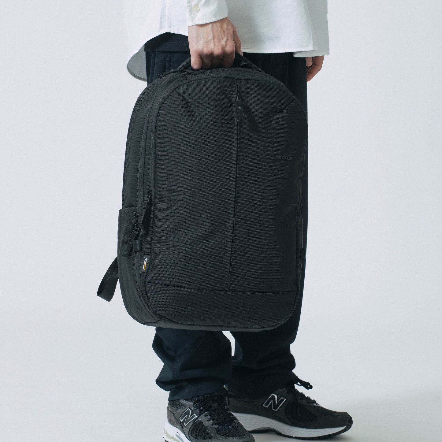Tracks Backpack 25L -Black-