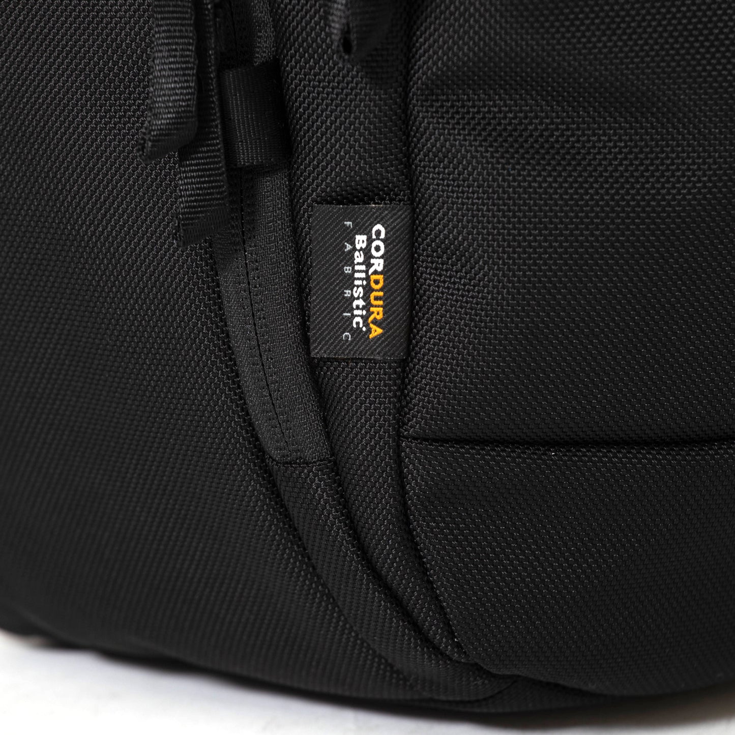 Tracks Backpack 25L -Black-