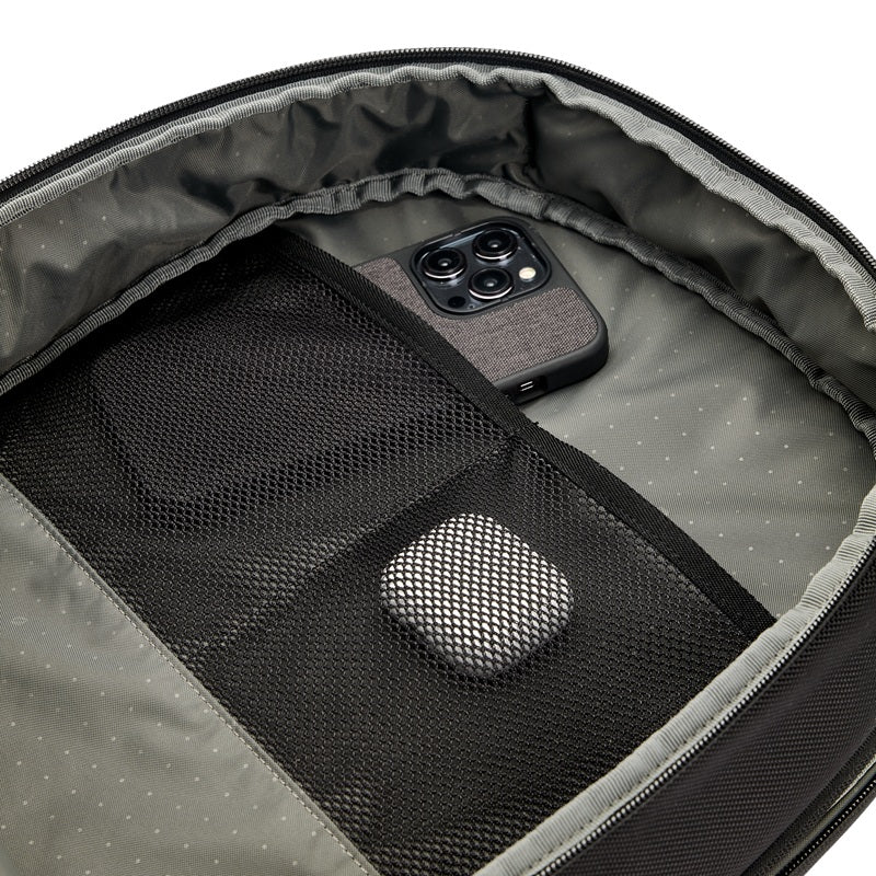 Tracks Backpack 25L -Black-