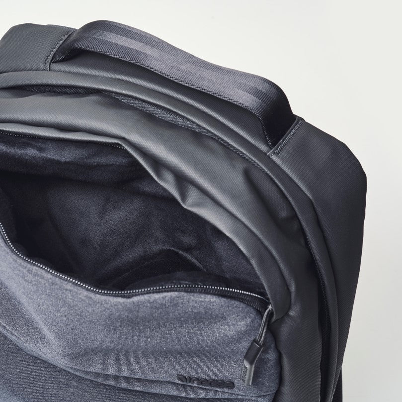 City Compact Backpack / 19L -Black-