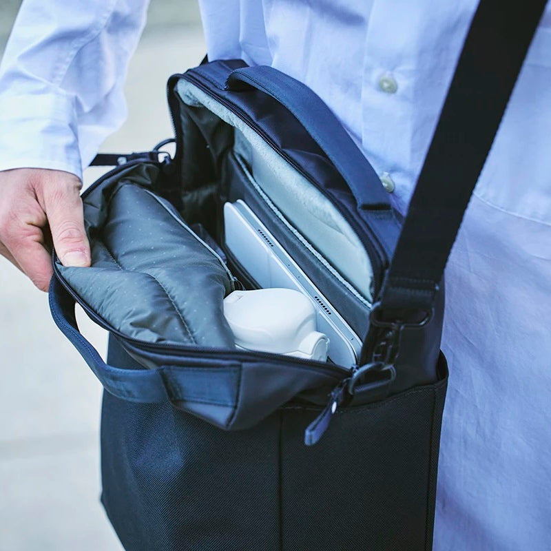 A.R.C. Tech Tote / 10L -Navy-