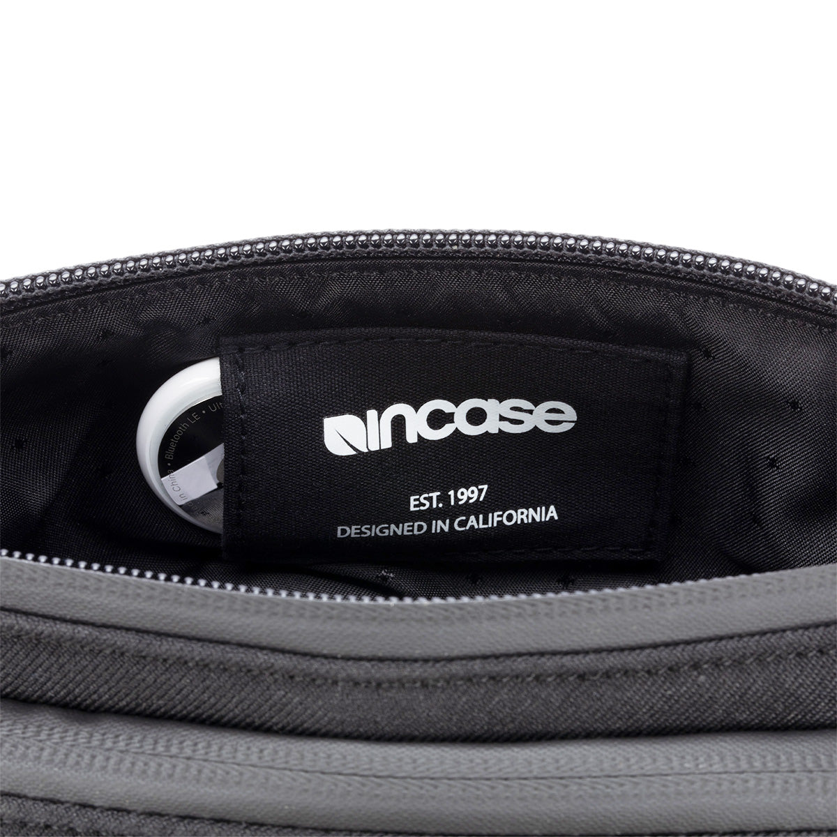 Facet Accessory Organizer in Recycled Twill -Black-