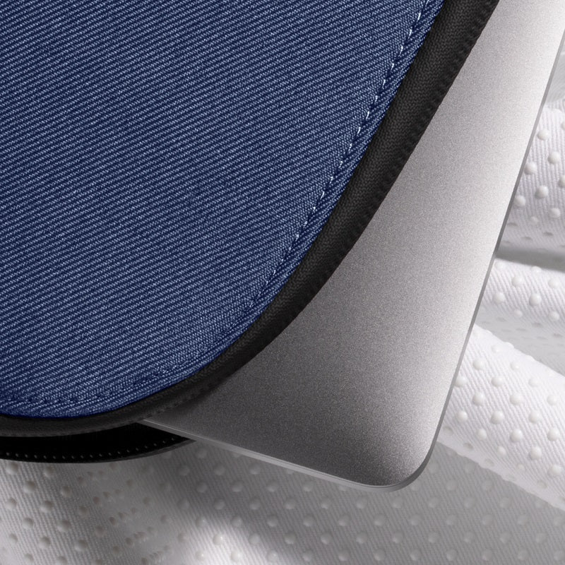 Facet Sleeve with Recycled Twill 13" -Navy-