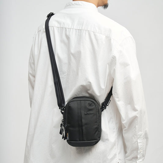 Tracks Small Shoulder Pouch / 2L -Black-