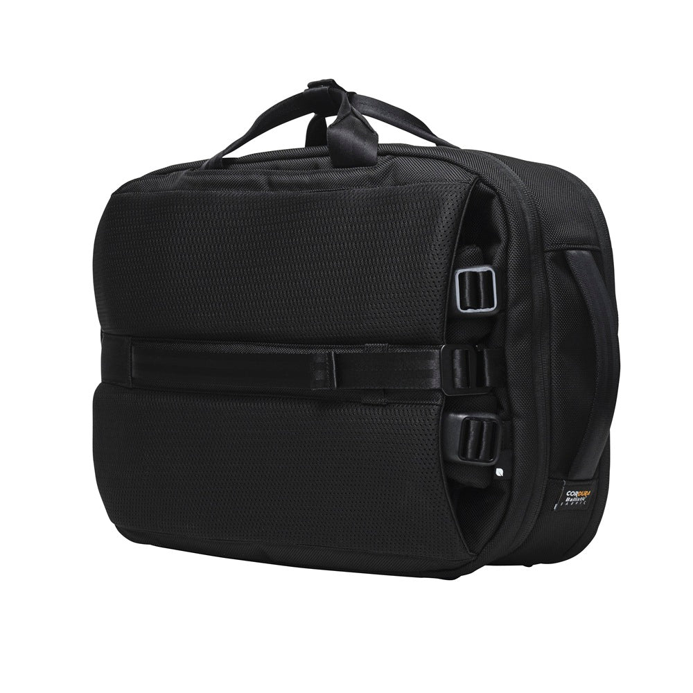 Tracks Two-Way Brief / 18L -Black-