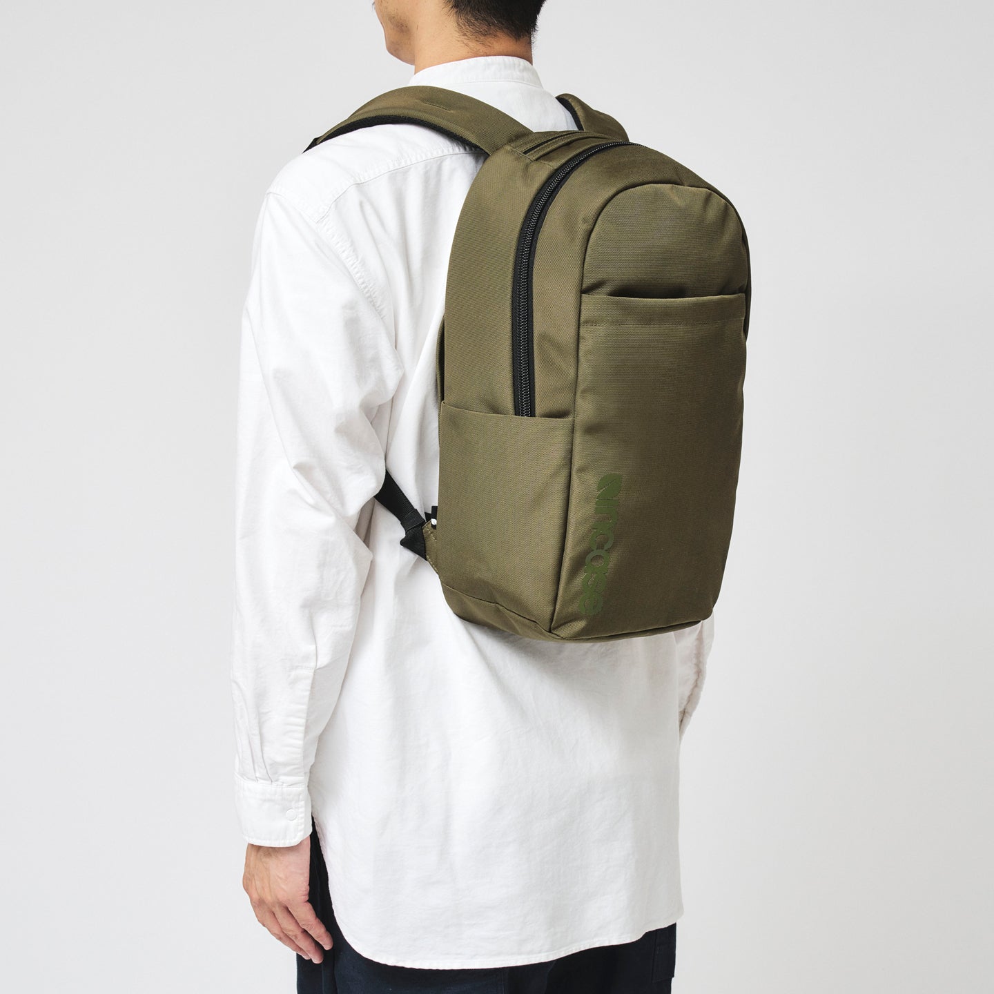 Grid Backpack 18L -Olive-