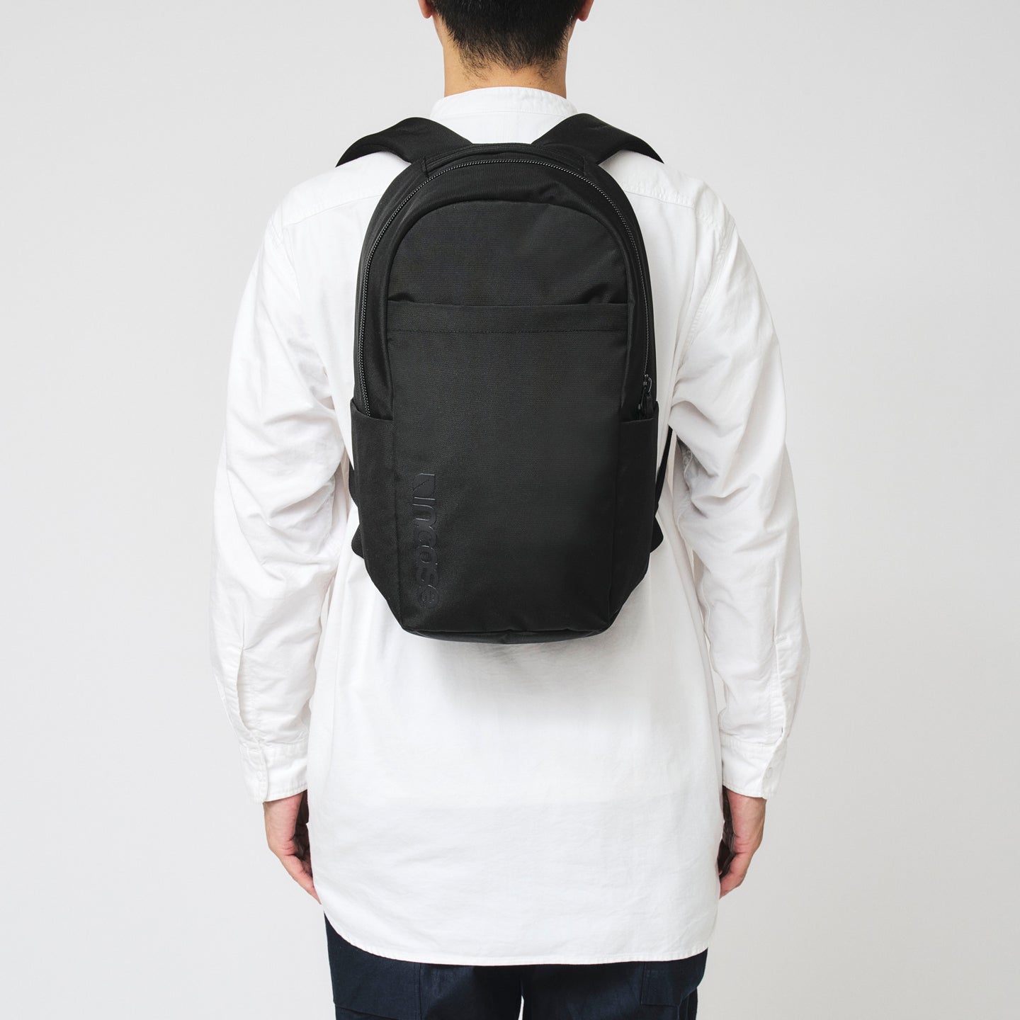 Grid Backpack 18L -Black-