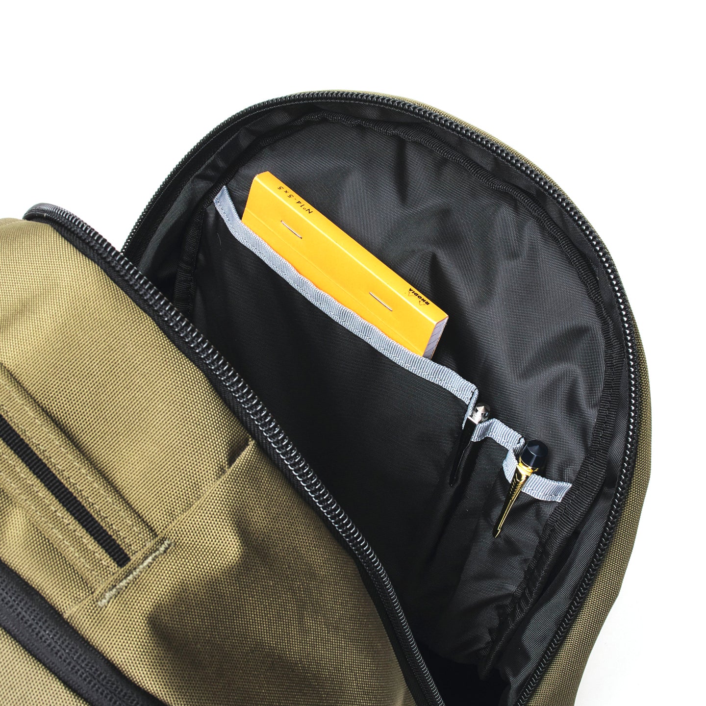 Grid Backpack 23L -Olive-