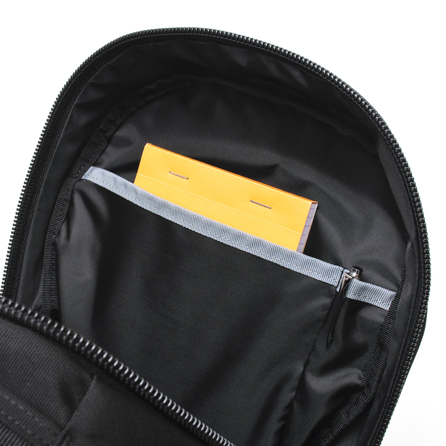 Grid Backpack 18L -Black-