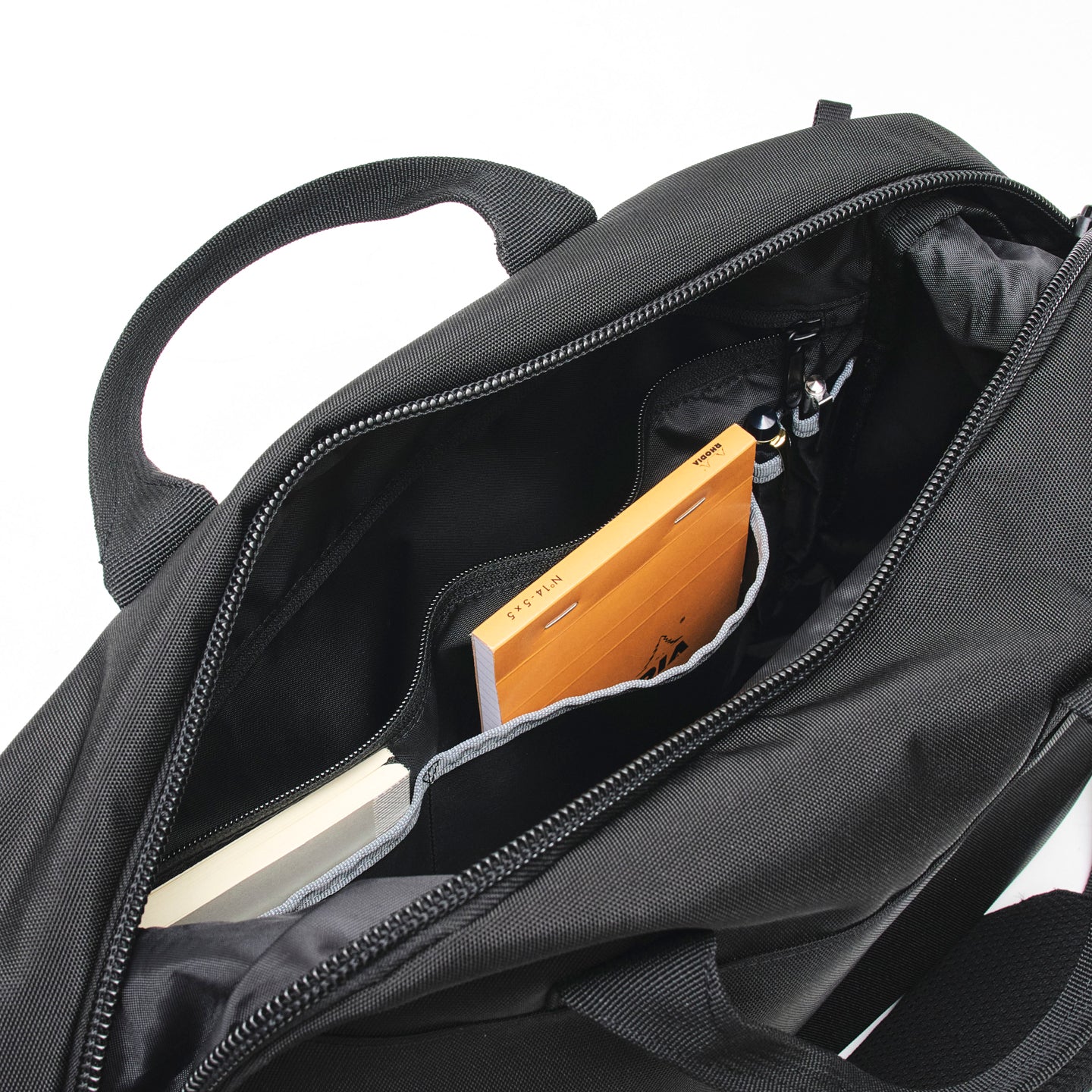 Grid Shoulder Bag 15L -Black-