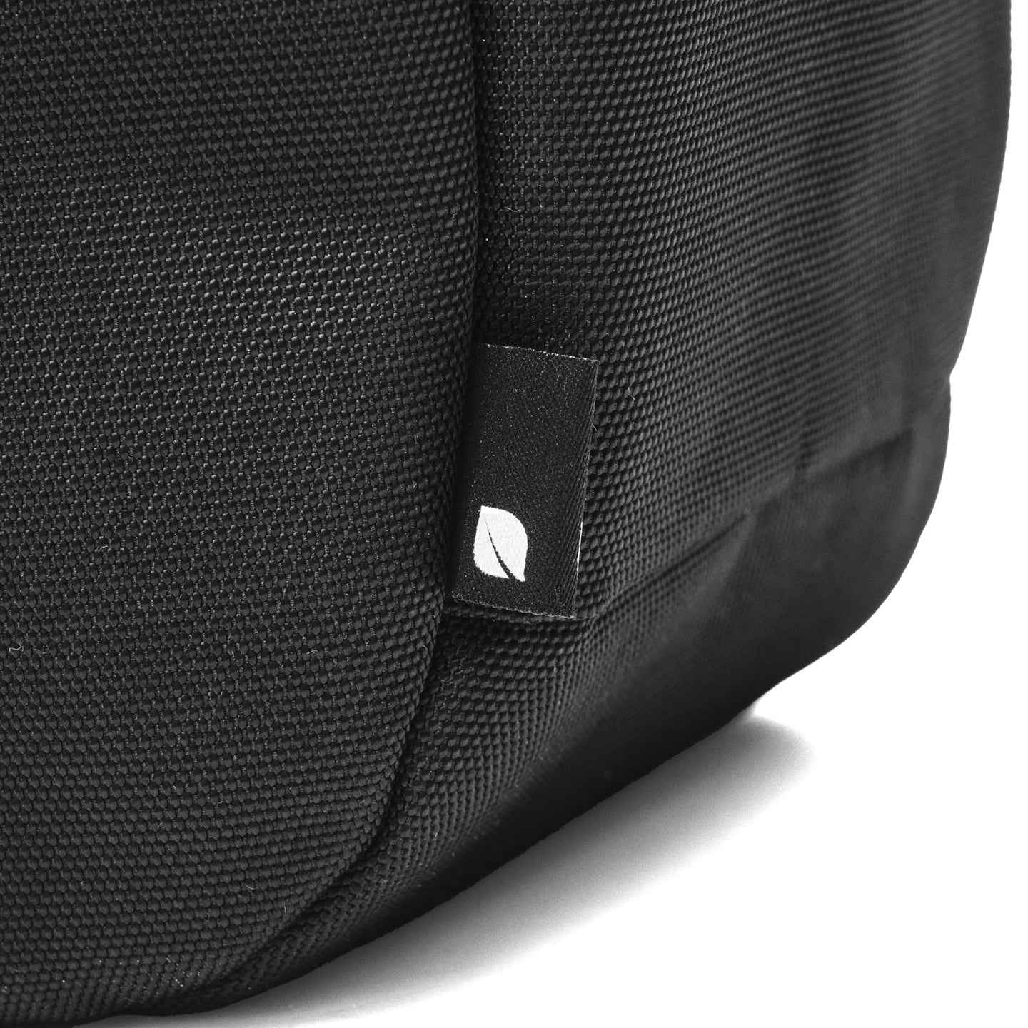 Grid 2-Way Tote Bag 15L -Black-