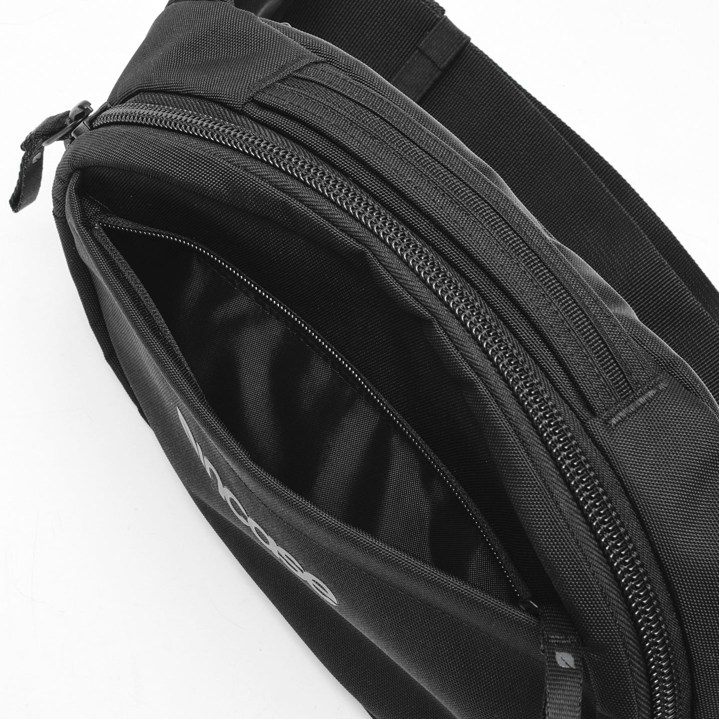 Grid Waist Bag 3.5L -Black-
