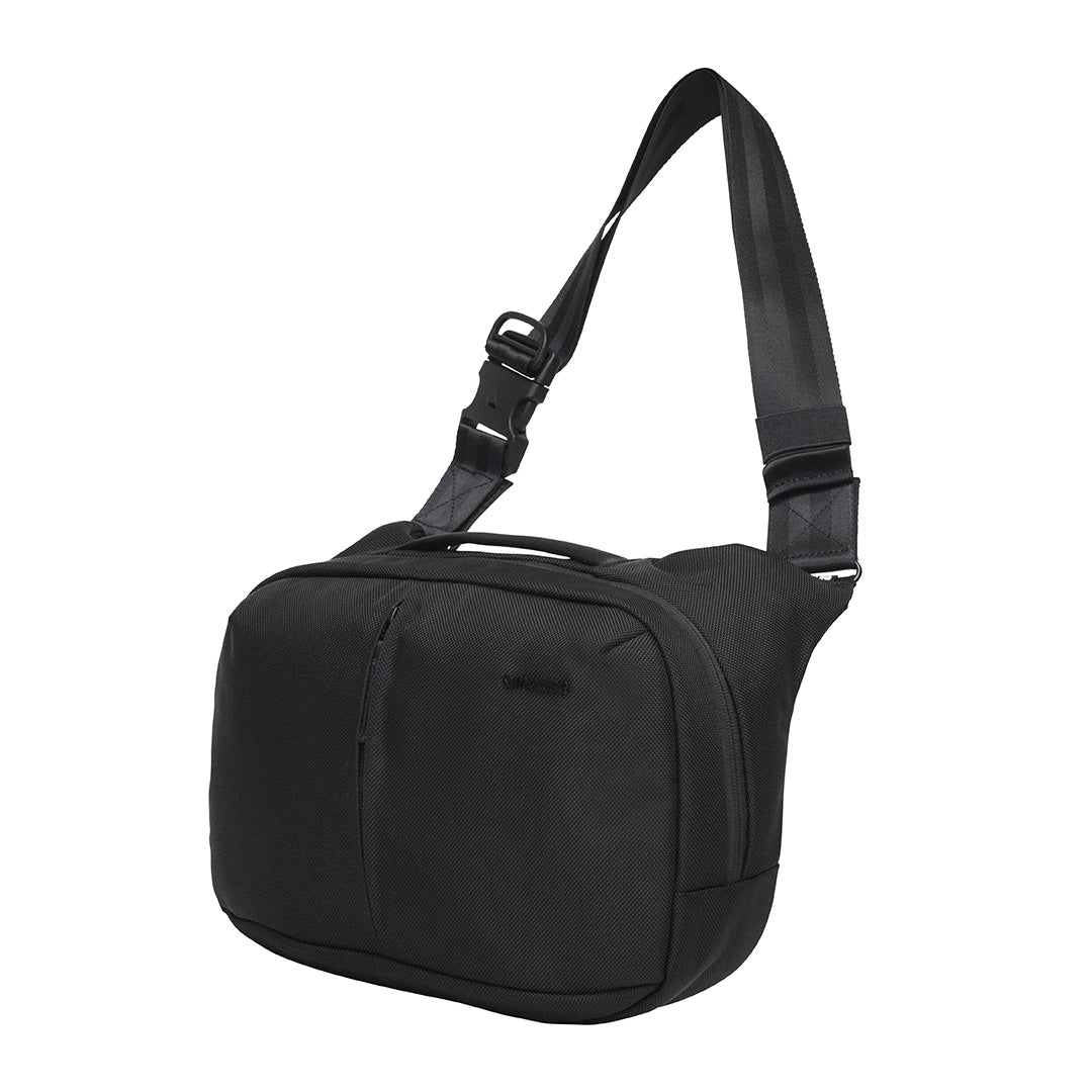INCASE Tracks Sling 7ℓ ★試着のみ★ インケース スリング Incase（インケース）公式通販 トラックススリング(Tracks Sling