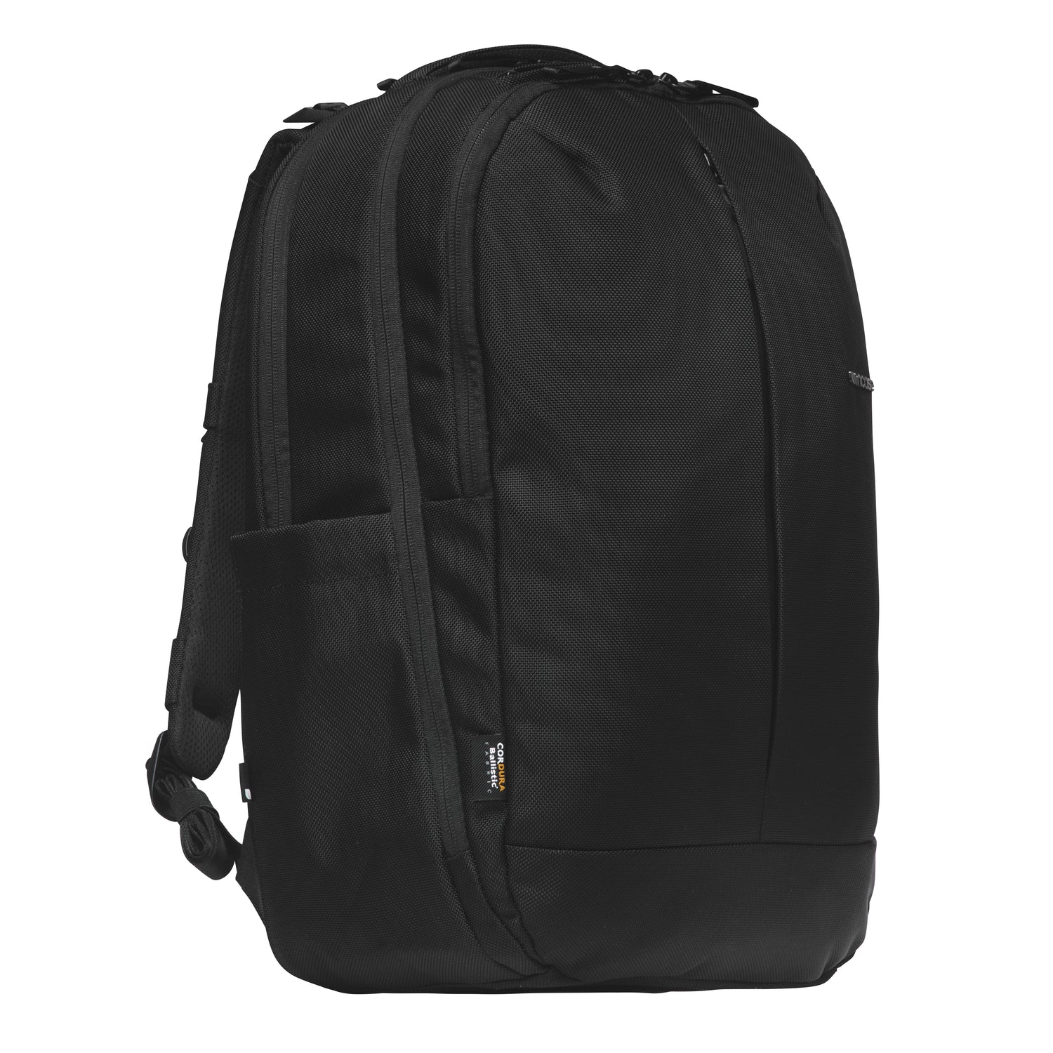 トラックスバックパック25(Tracks Backpack 25L) -黒(ブラック)-軽量-Incase（インケース）公式通販 –  Incase(インケース) 公式通販