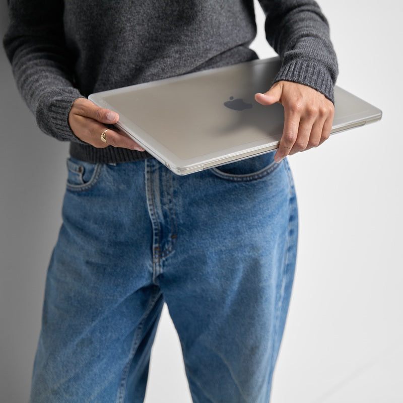 MacBook本体 Tama hide MacBook本体 Tabah Haq metal silver Mac book case