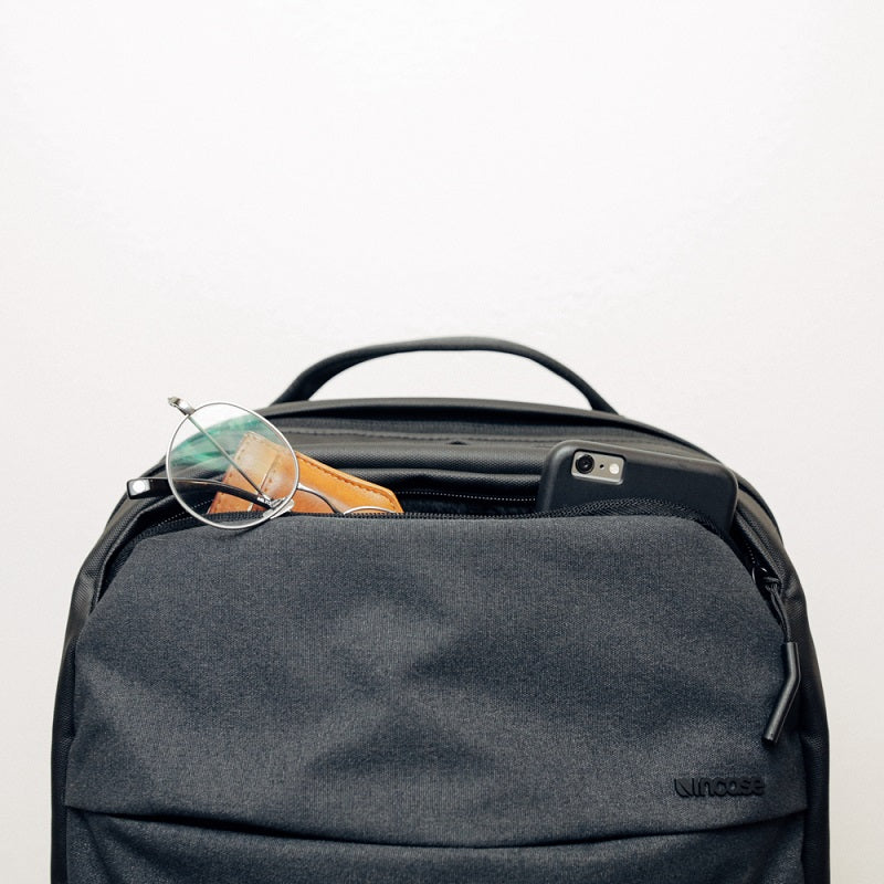 Incase（インケース）公式通販 シティコンパクト(City Compact Backpack) 大容量 軽量 ビジネスリュック – Incase( インケース) 公式通販