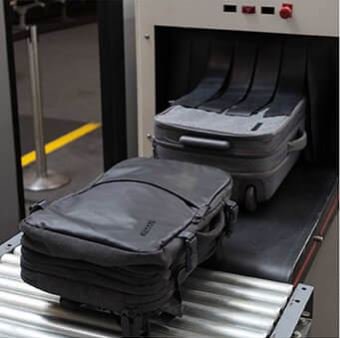 イーオートラベル(EO Travel Backpack) -黒(ブラック)-大容量-旅行