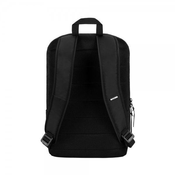 コンパスバックパック(Compass Backpack) -黒（ブラック）-ナイロン-軽量-通学-Incase（インケース）公式通販 – Incase( インケース) 公式通販