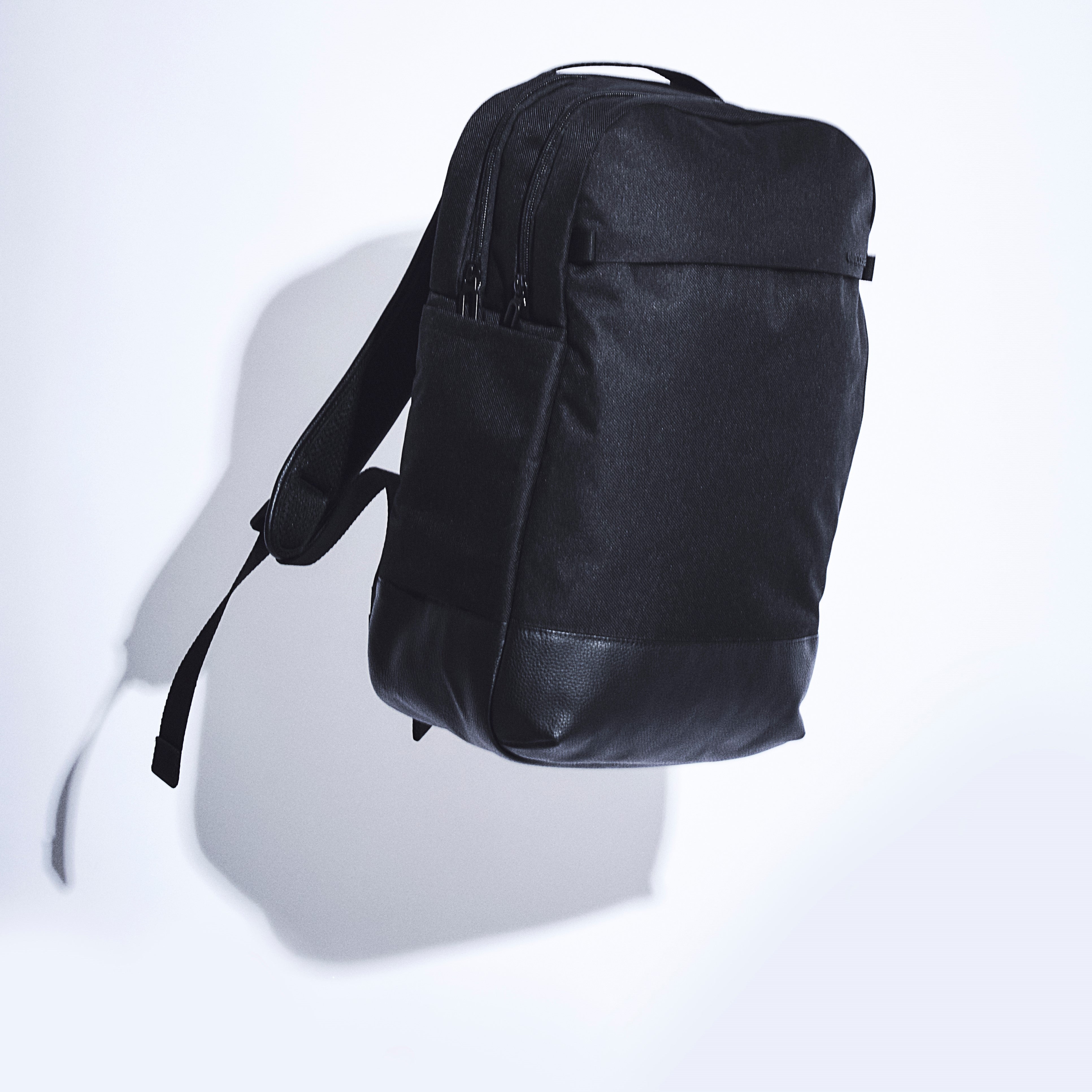 ツイル＆レザーバックパック(Twill & Leather Backpack) -黒